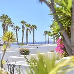 Puerto Chico 1 *